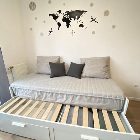Grand Studio Montevrain - Disneyland Rer A Bagian luar foto