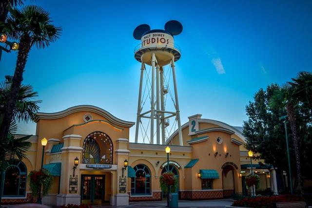 Grand Studio Montevrain - Disneyland Rer A Bagian luar foto