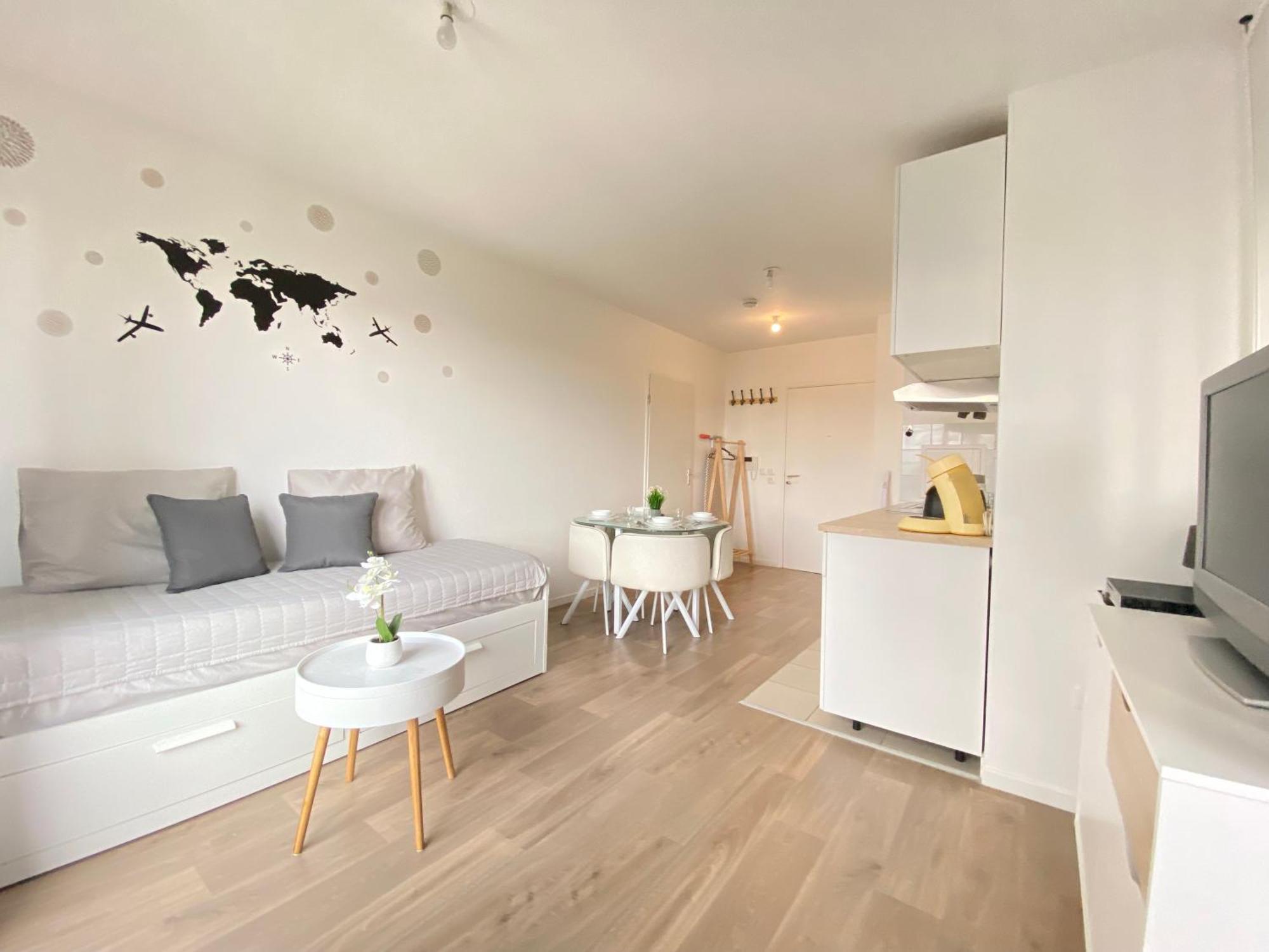 Grand Studio Montevrain - Disneyland Rer A Bagian luar foto