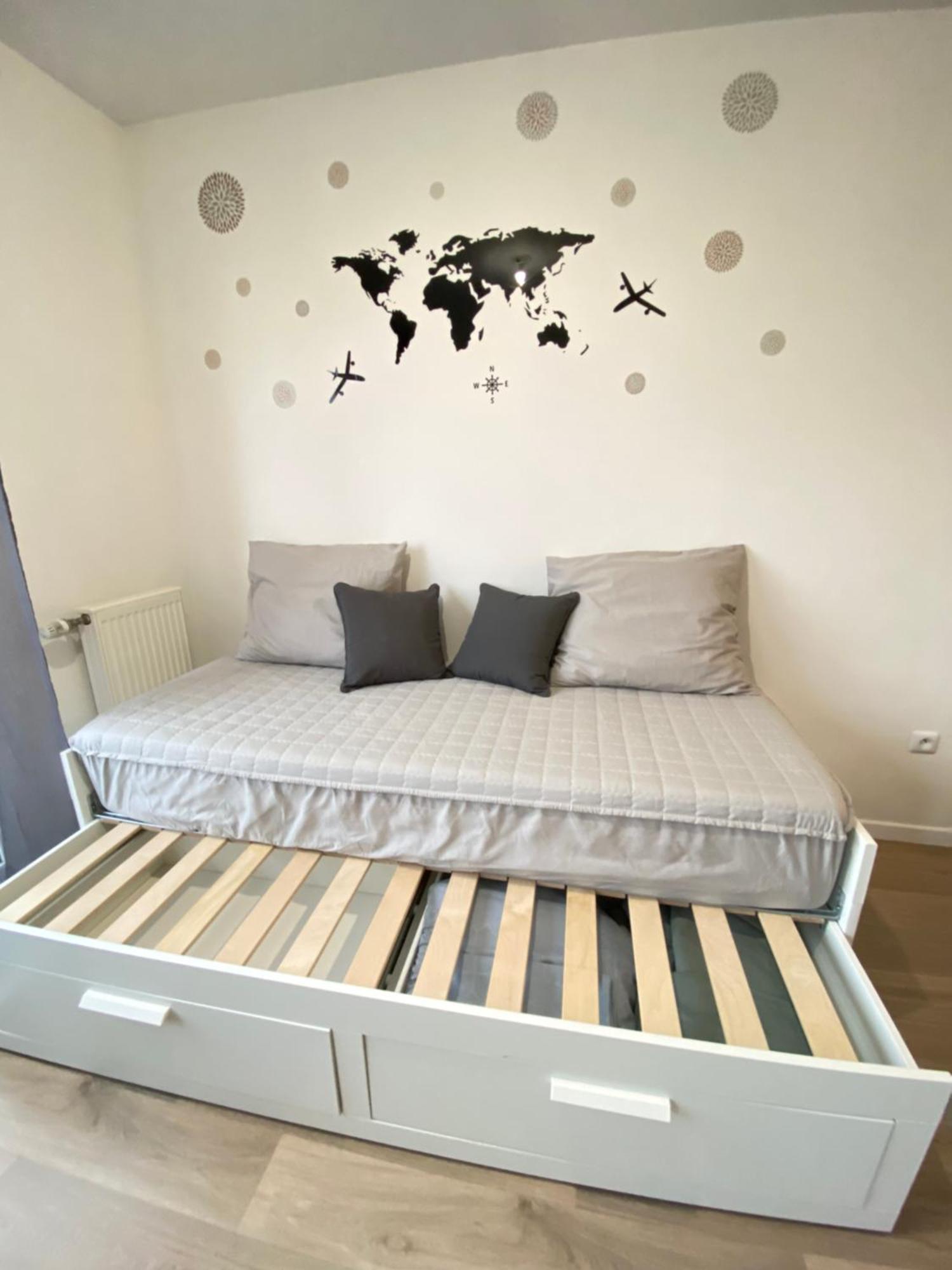 Grand Studio Montevrain - Disneyland Rer A Bagian luar foto